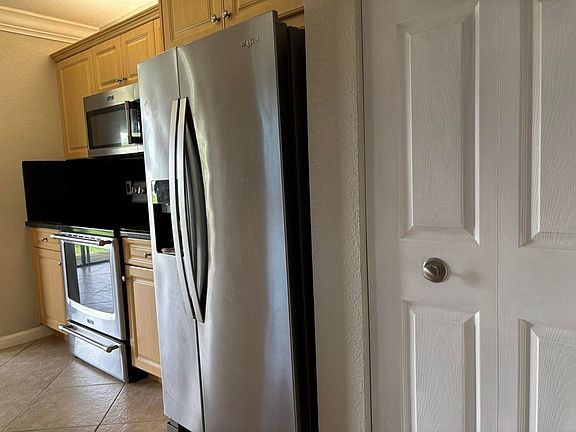 4th image of 9121 W Sunrise Blvd #9121