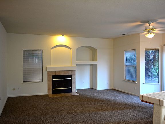 5th image of 1853 Nisperos St