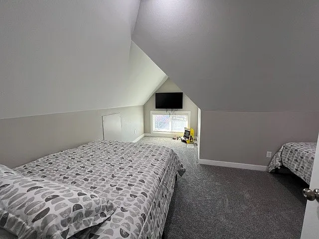 320 W 4th St #102 — Photo 9