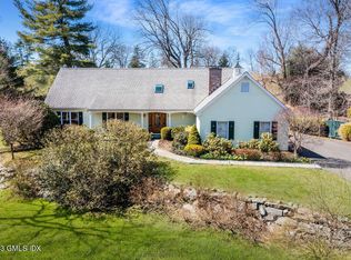 19 Roberta Ln, Greenwich, CT 06830