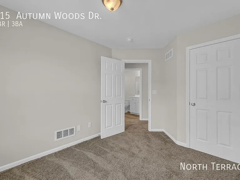 215 Autumn Woods Dr — Photo 13