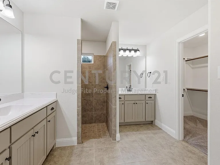 5013 Diamond Dr — Photo 25