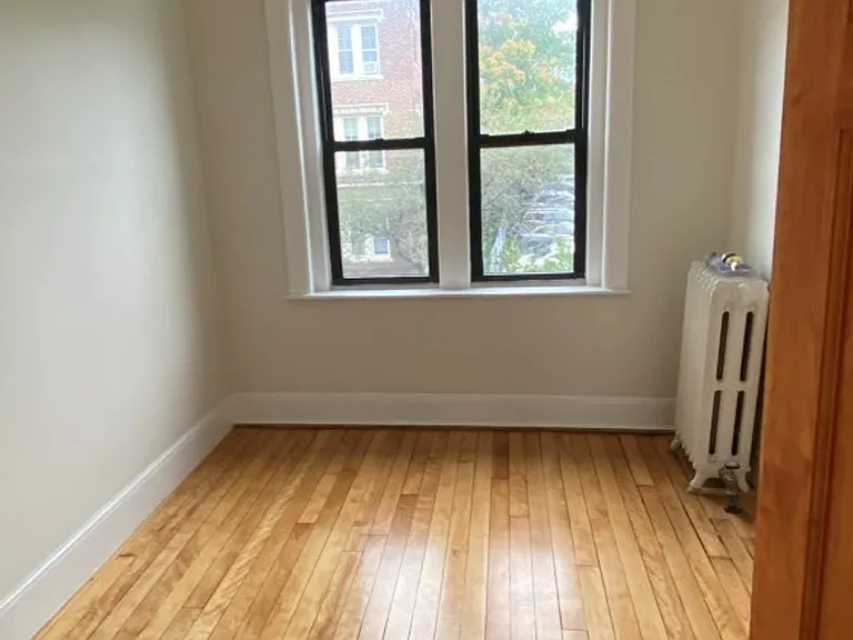 10 Glenville Ave #2 — Photo 13