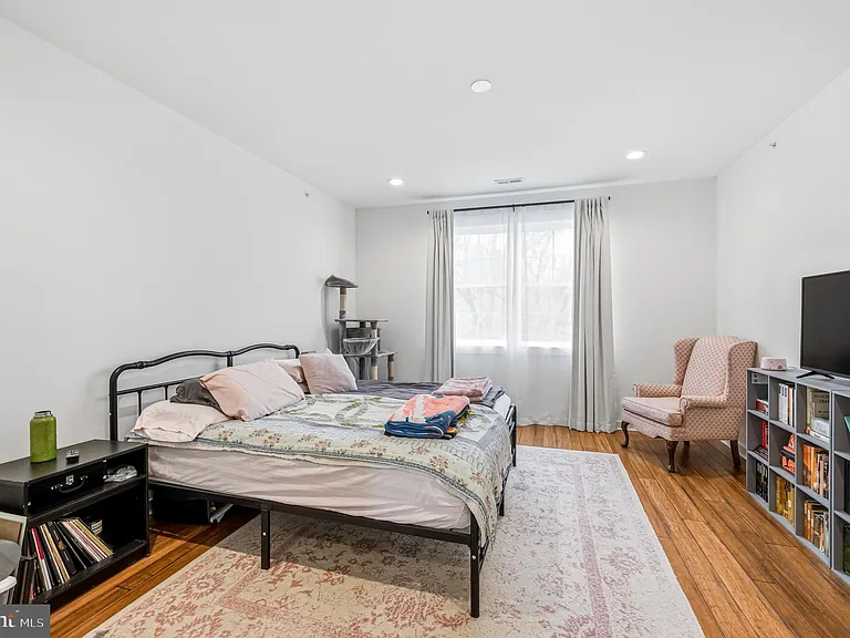 2604 Reed St — Photo 16
