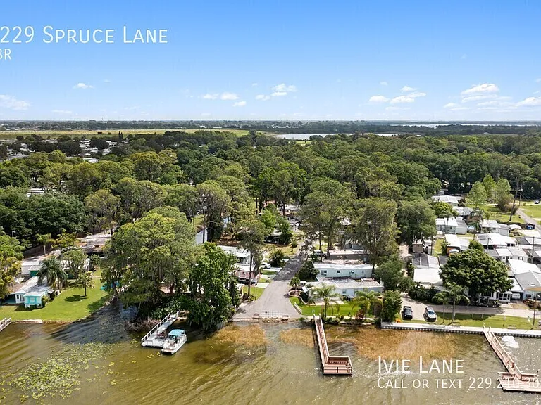 2229 Spruce Ln — Photo 12
