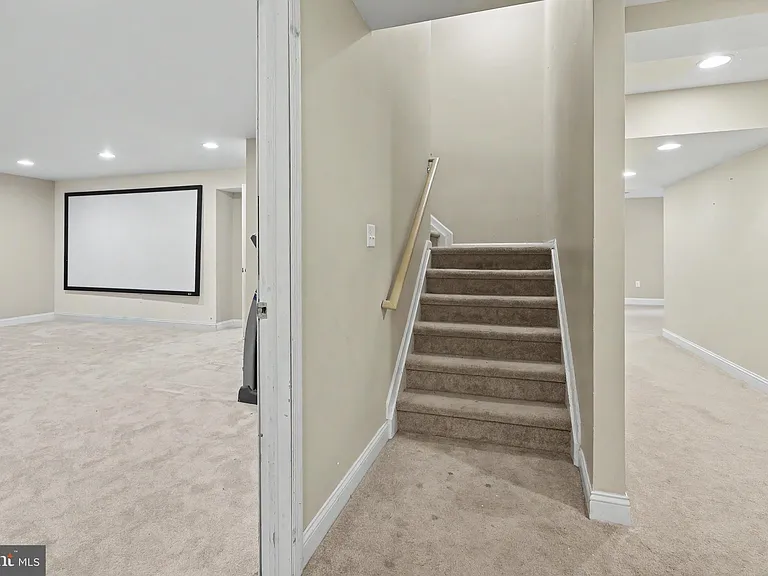 228 Leffler Cir — Photo 53