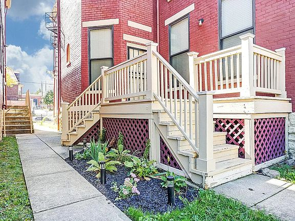 2nd image of 850 Lincoln Ave #1