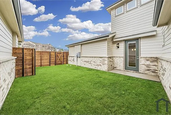 9600 Landing Way #2 — Photo 37