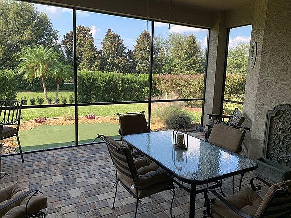 Lanai - Private Backyard 