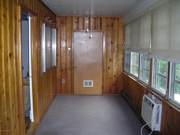 2nd image of 6 Cedar St #B