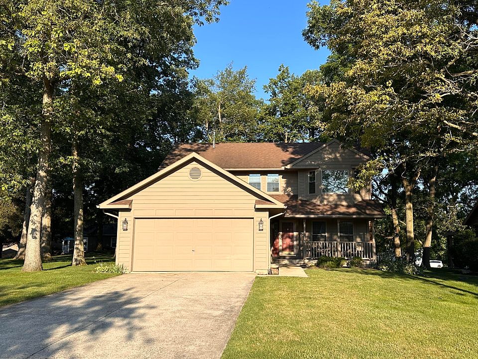 1st image of 605 Oakwood Dr