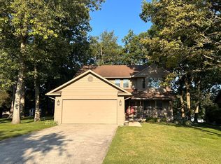 605 Oakwood Dr, Bellefontaine, OH 43311