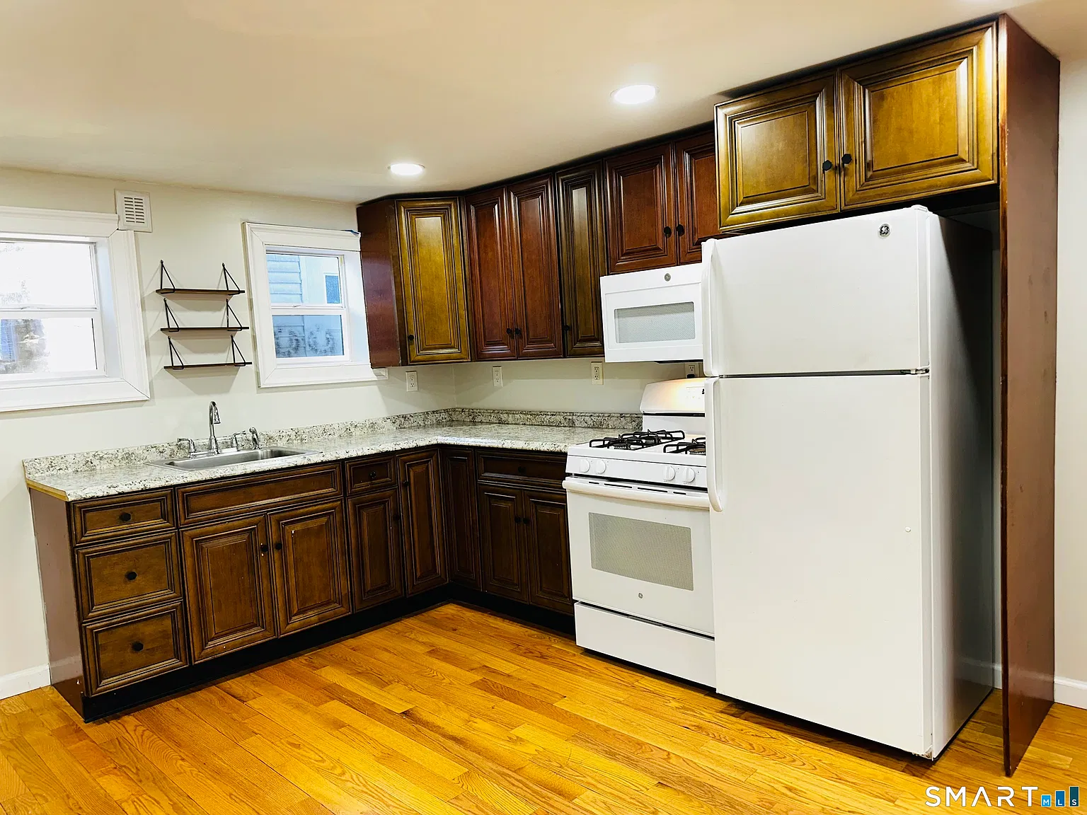 2 bed, 600 sqft, $1,650 — Photo 1