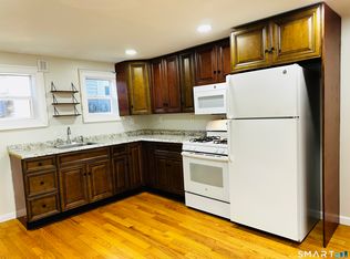 49 Pleasant St #1, Ansonia, CT 06401