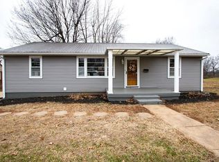 323 Potosi St, Farmington, MO 63640