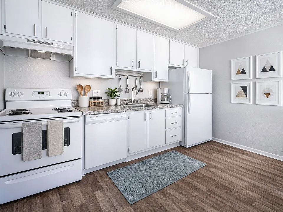 Canyon and Knox Landing Apartments