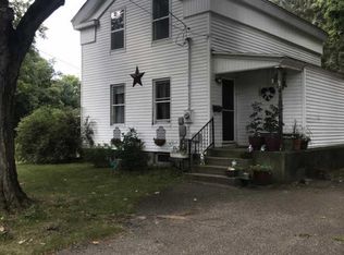 410 S Brown St, Paw Paw, MI 49079