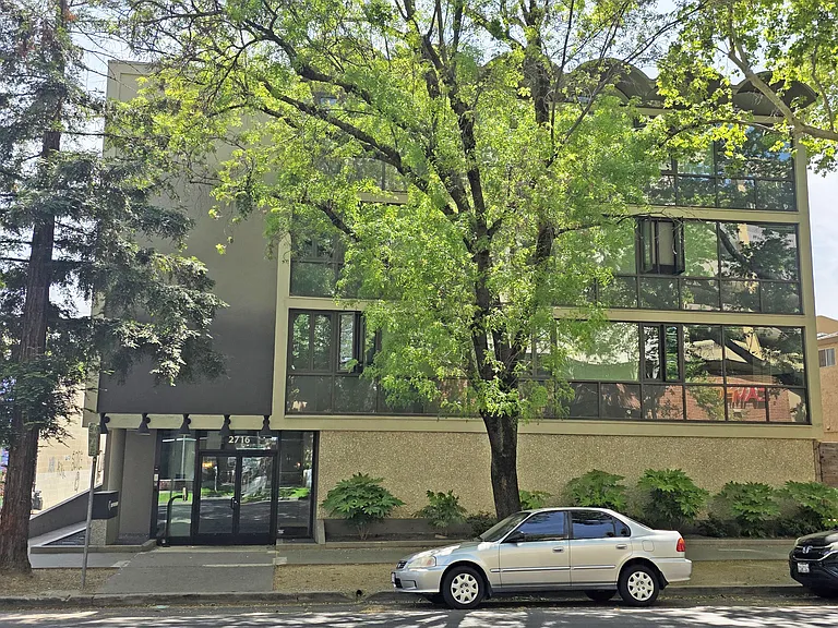 2716 N St #105 — Photo 31