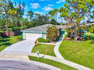 104 Churchill Way, Royal Palm Beach, FL 33411