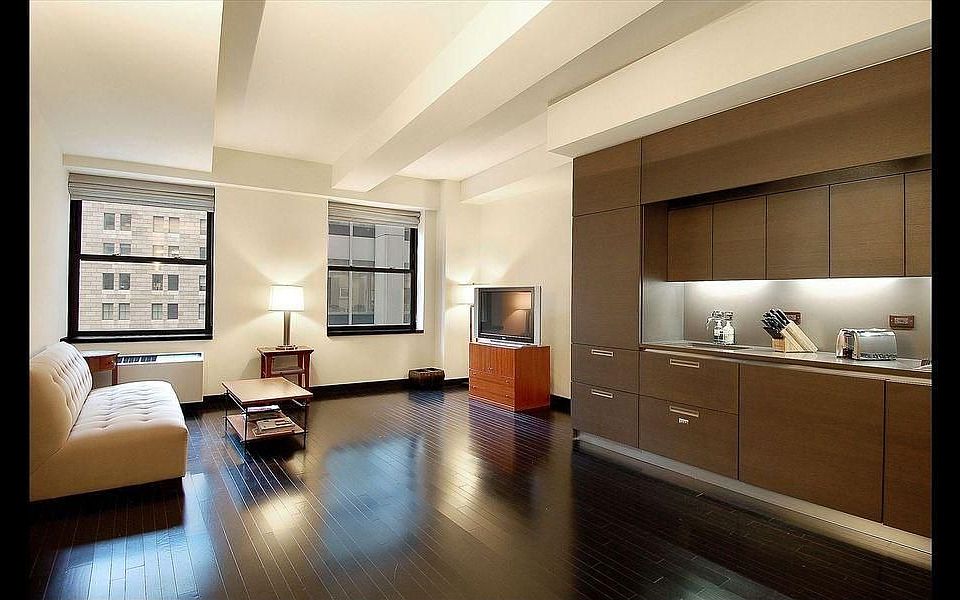 1st image of 18-20 Pine St #814