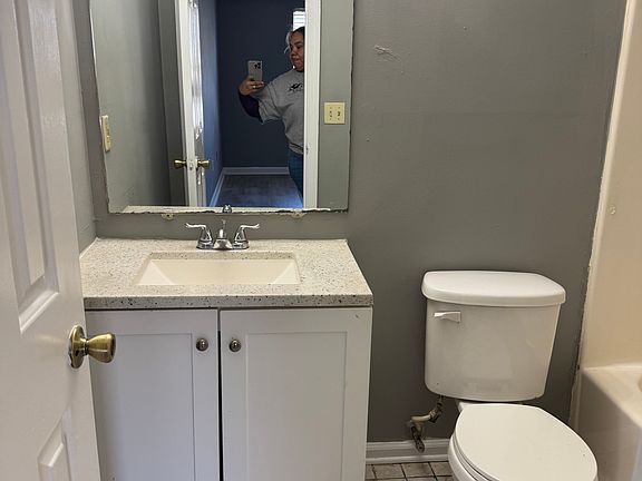 5th image of 6465 Bedford Ln #6465