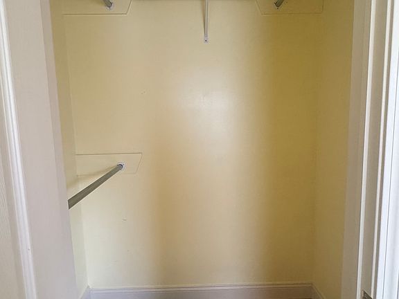 3rd image of 153 Wellington Ave Floor 1