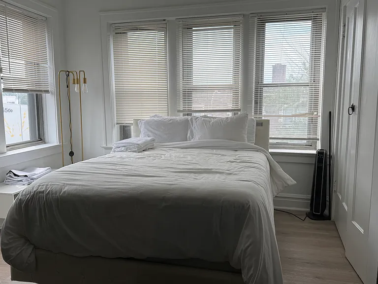 4909 Lansdowne Ave #2E — Photo 11