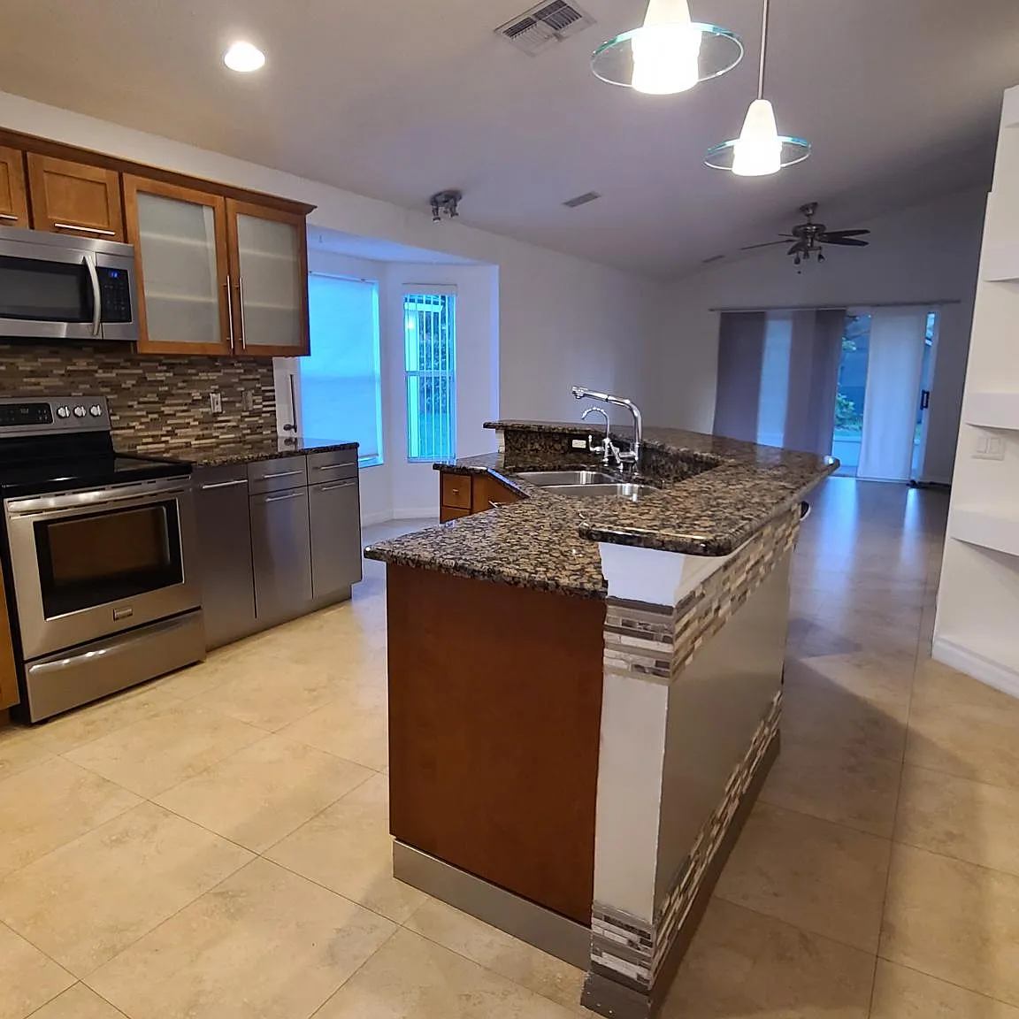 5039 Pineland Lane — Photo 4