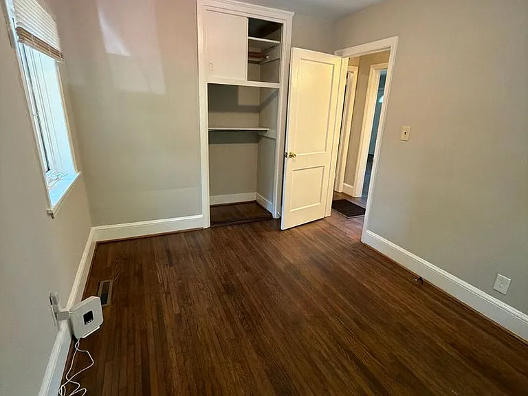 1441 Goodwin Ave — Photo 8