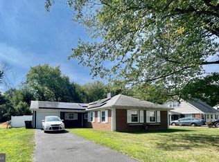 29 Millstone Ln, Willingboro, NJ 08046