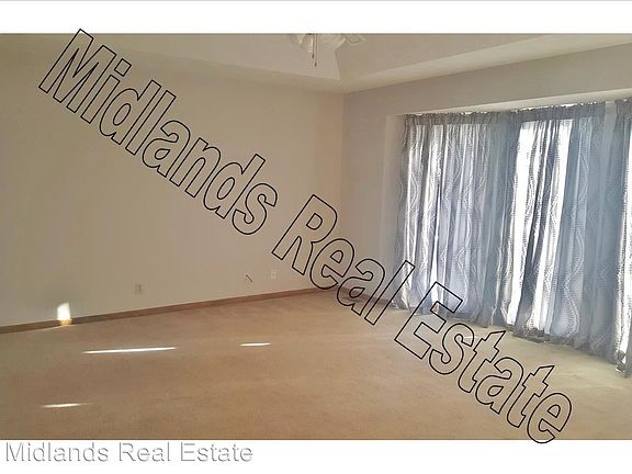 2nd image of 3736 Lookingglass Dr