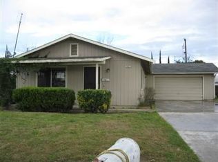 2567 E Barton Sq, Fresno, CA 93725