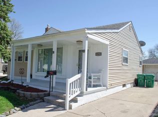 29615 Sheridan St, Garden City, MI 48135