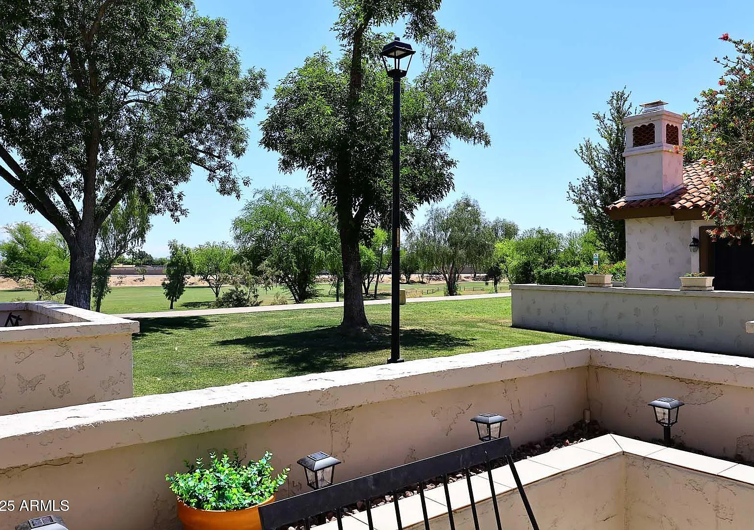 3 bed, 3.0 bath, 1925 sqft, $7,500 — Photo 2