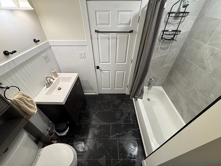 220 W Buena Vis — Photo 9
