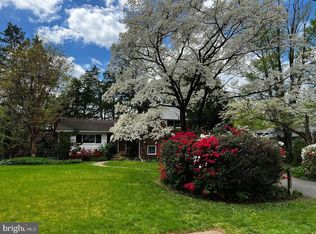 6523 Kerns Rd, Falls Church, VA 22044
