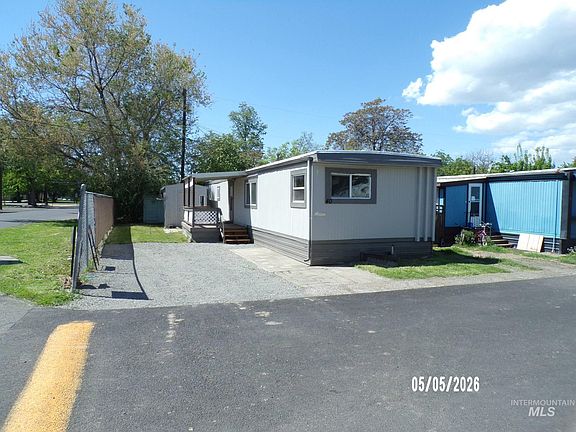 2nd image of 913 Preston Ave Trailer 40