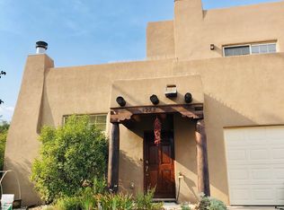 4253 Rock Castle Ln, Santa Fe, NM 87507