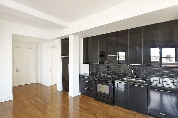 Rented by Bold New York | media 38