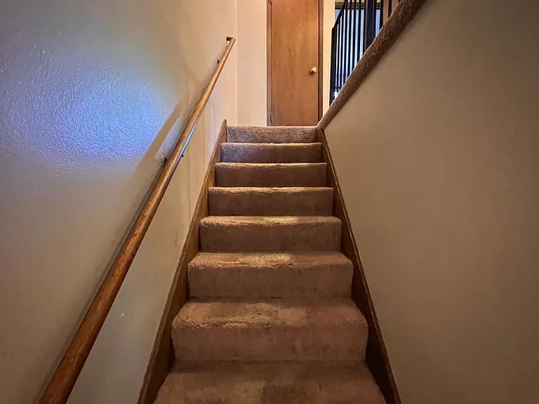 434 Hawaii Ct — Photo 13
