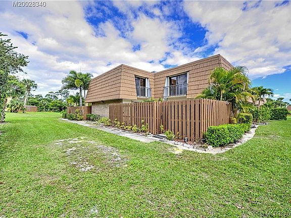 2nd image of 5822 SE Riverboat Dr