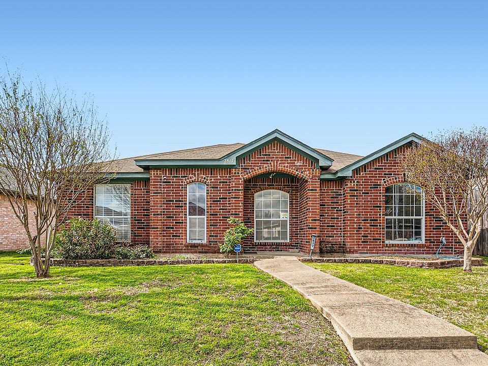 1st image of 2817 Hidden Springs Dr