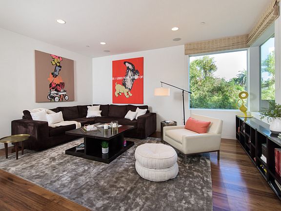 4th image of 1351 Havenhurst Dr APT 201