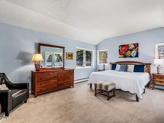 5th image of 780 Deer Blvd
