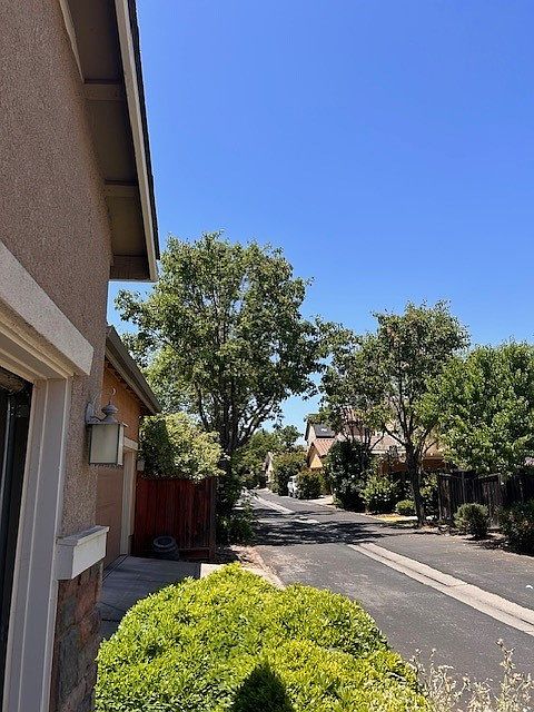 1st image of 2533 Allen Cir