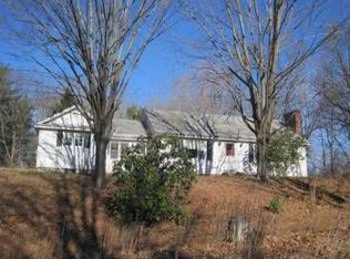 11 Groton Rd, Nashua, NH 03062