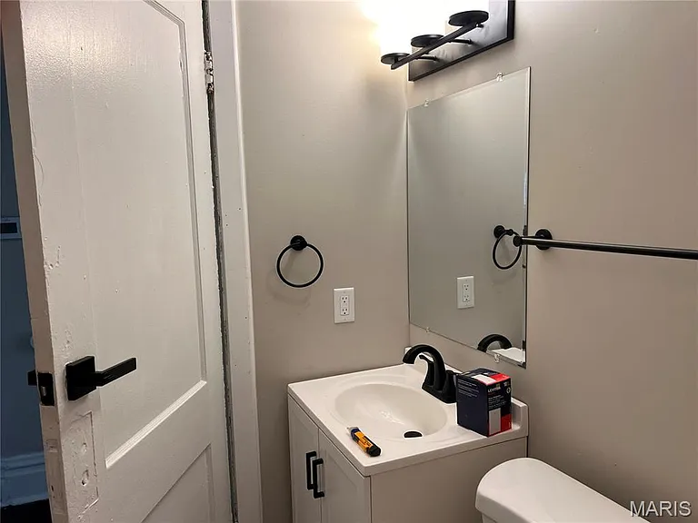 6543 Etzel Ave — Photo 9