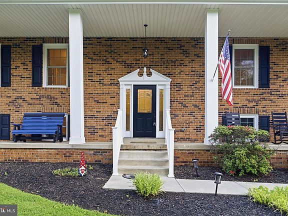 4th image of 7376 Woodstone Ct