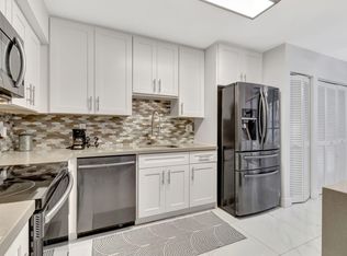 7564 Regency Lake Dr APT 102, Boca Raton, FL 33433