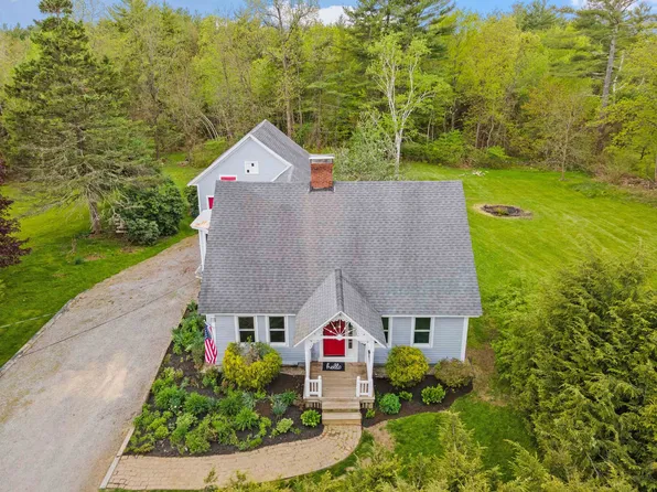 31 Moss Road, Hopkinton, NH 03229